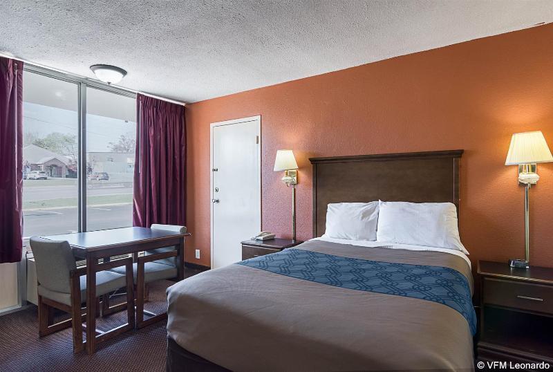 Hotel Benton Exterior photo